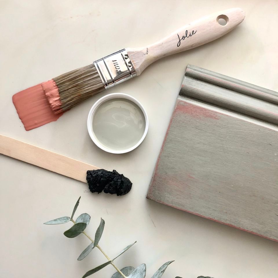 Furniture Painting Essentials {with jolie paint, wax & varnish}