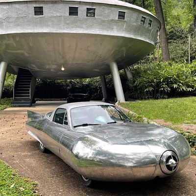 Art 120 International Markets & More