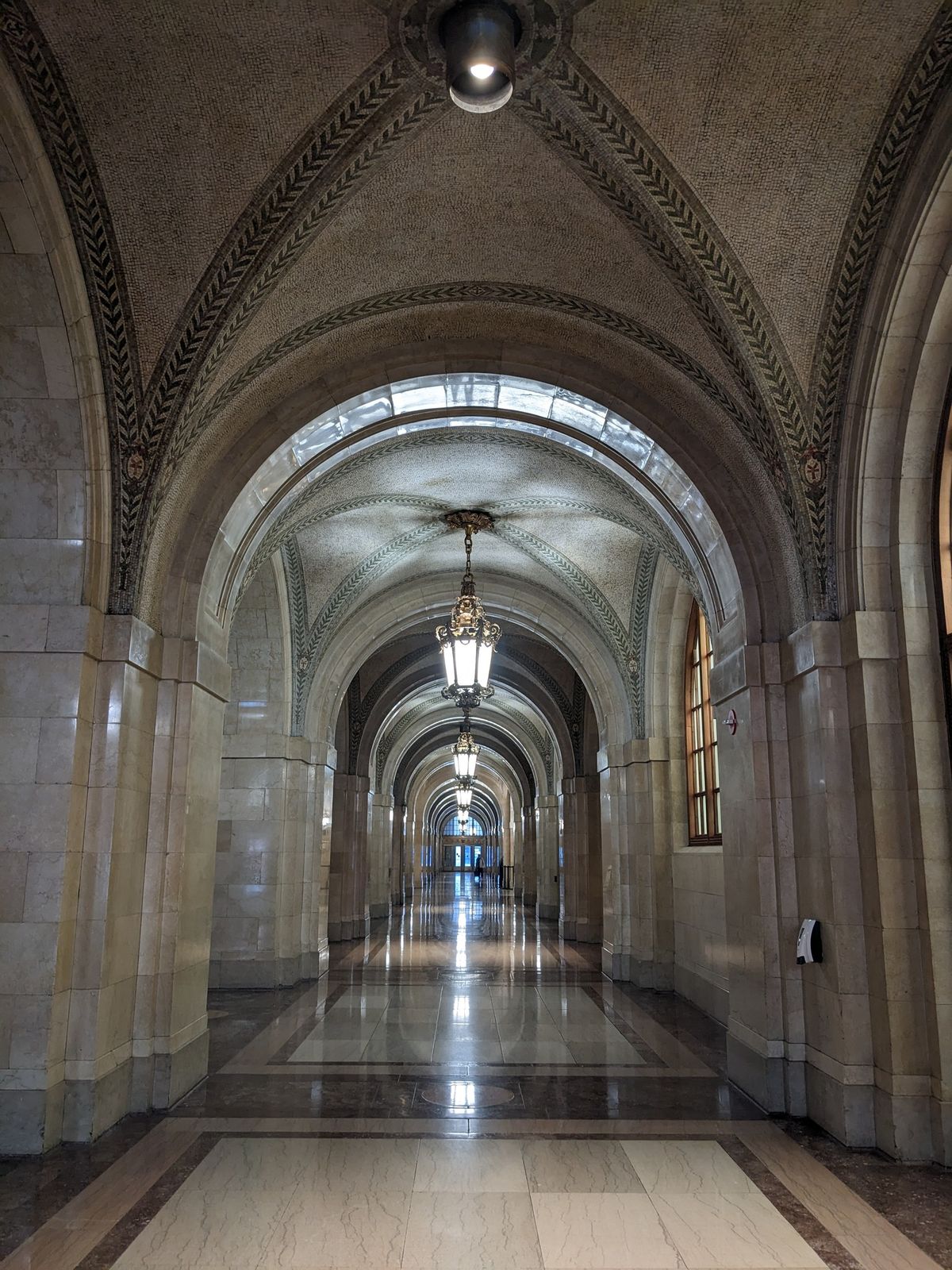 Open Your Eyes: Chicago's Underground Pedway & Other Secrets of the Loop