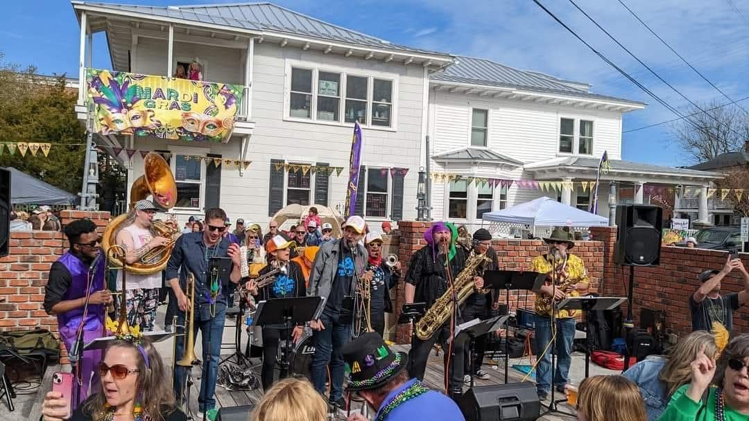 Backstreet's Mardi Gras w\/ Boom Unit Brass Band + Michael Paull- Middle Lane