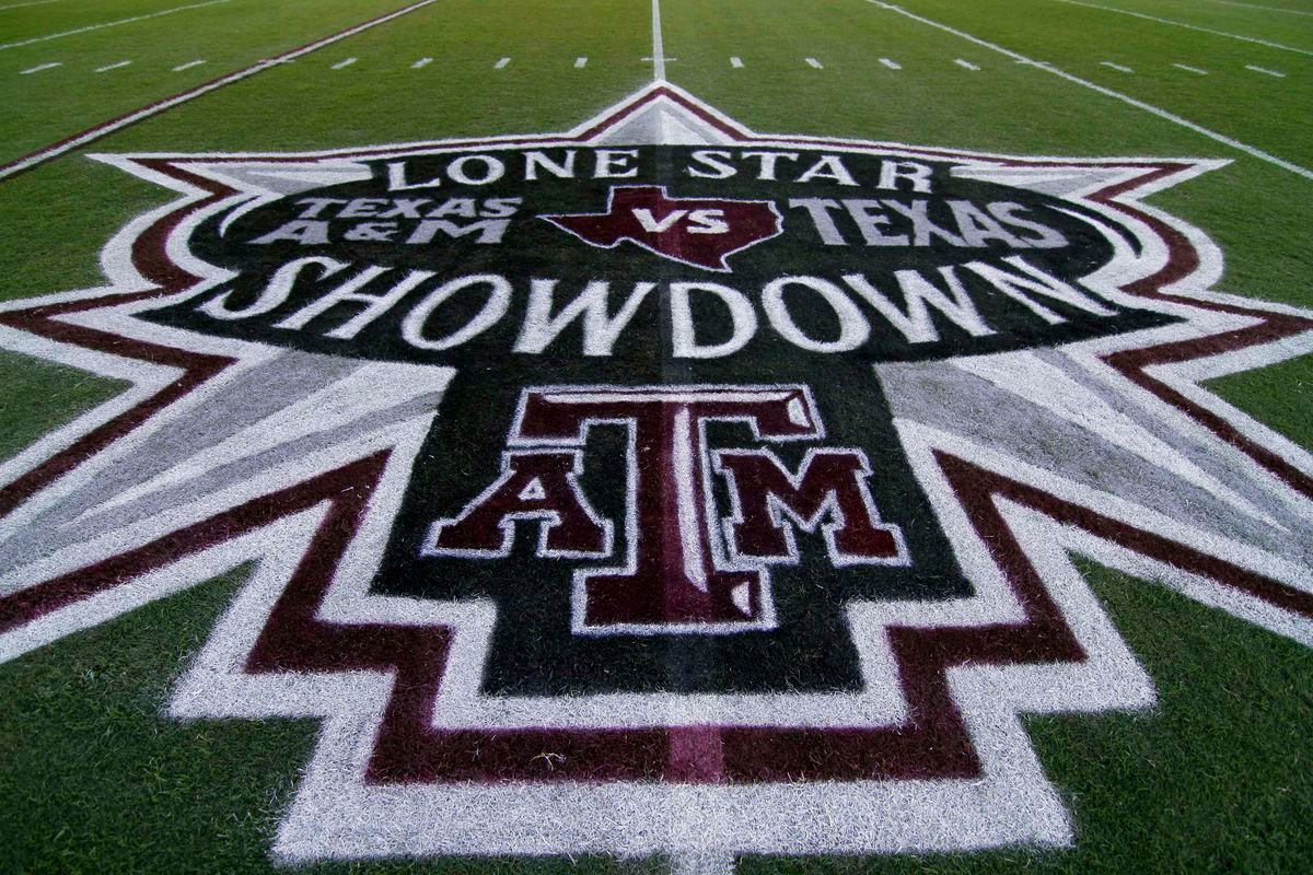 Lone Star Showdown - Texas A&M Aggies at Texas Longhorns Football at Darrell K Royal - Texas Memorial Stadium