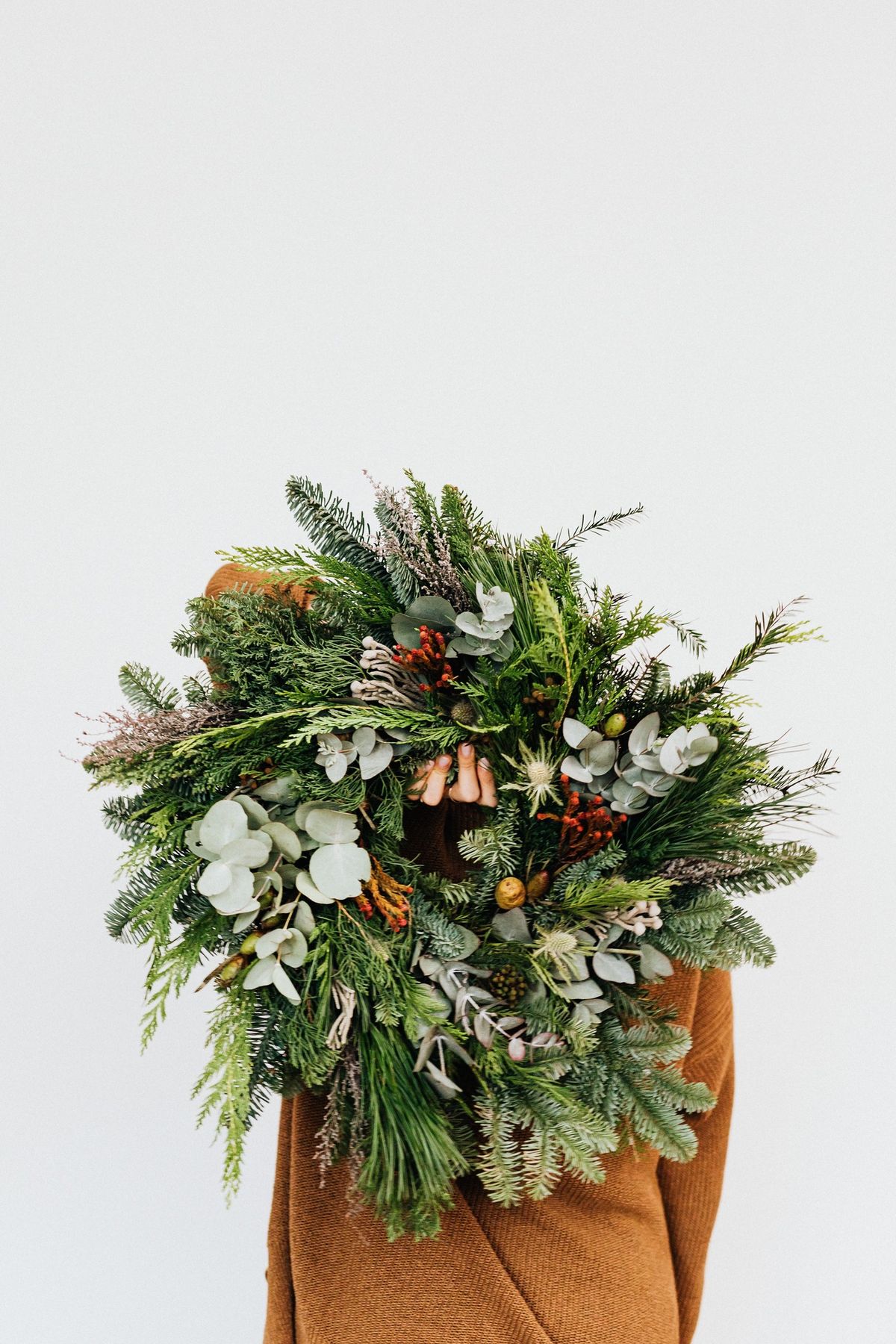 FESTIVE WREATH MAKING WORKSHOP AT THE GARLIC FARM