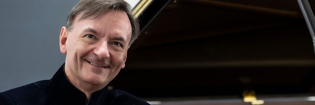 Cliburn Concerts\u2014Sir Stephen Hough, piano