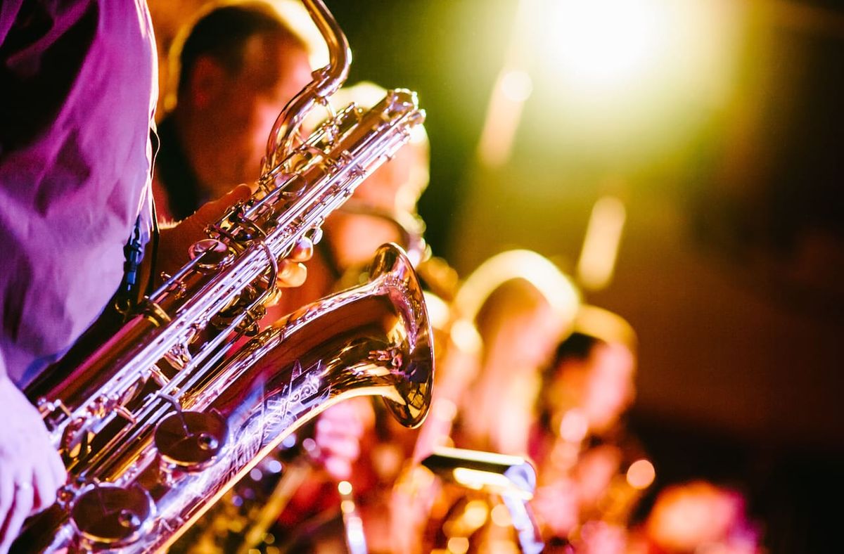 Hawaii Symphony Orchestra - Ray Chen Plays Barber