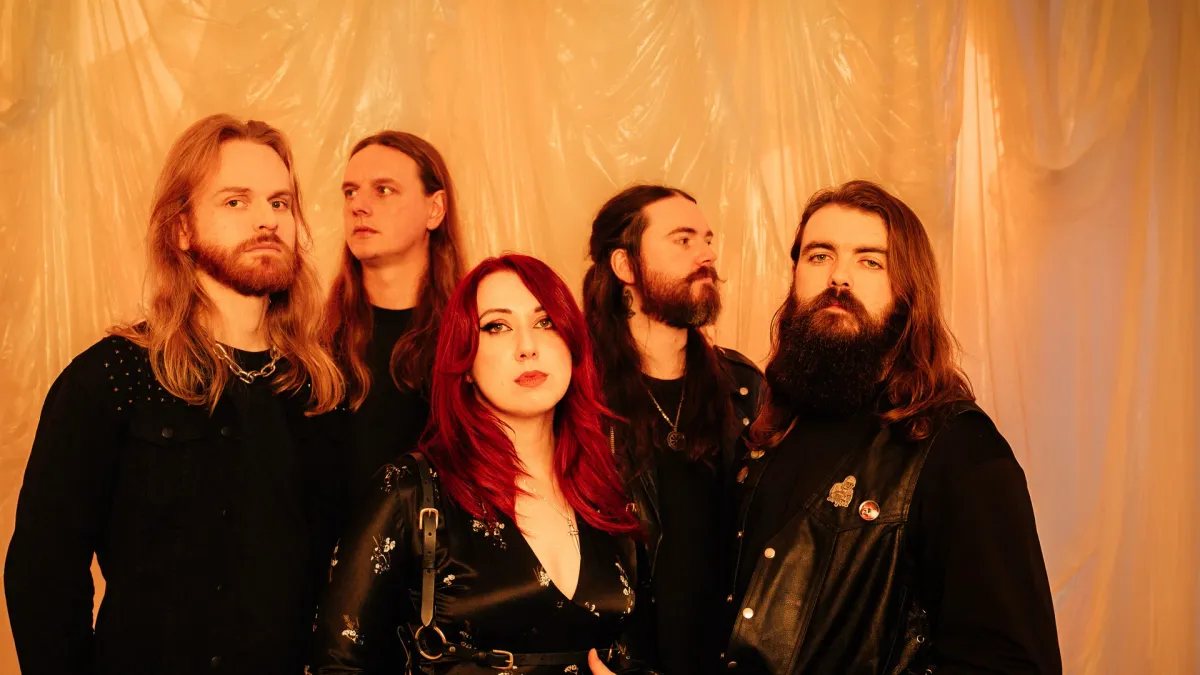 Employed To Serve, Cage Fight in Norwich