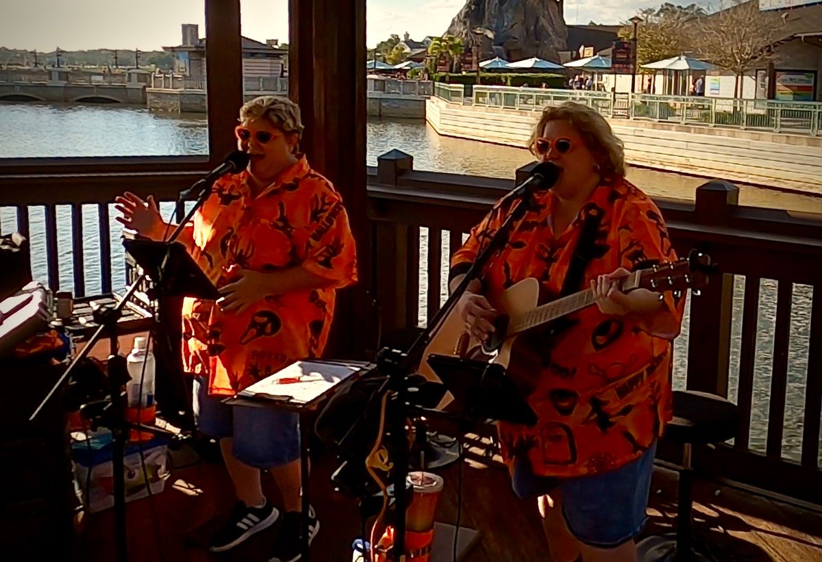 Betties Live on Halloween at Disney Springs- Dockside Margaritas!