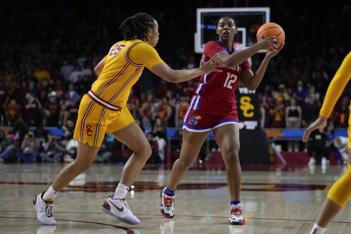 USC Trojans at Iowa Hawkeyes Womens Basketball