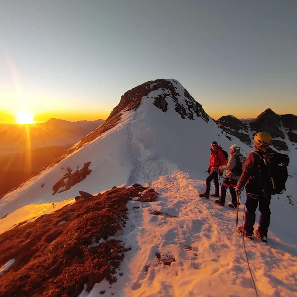 Traversata Monte Giovo - Monte Rondinaio al Tramonto