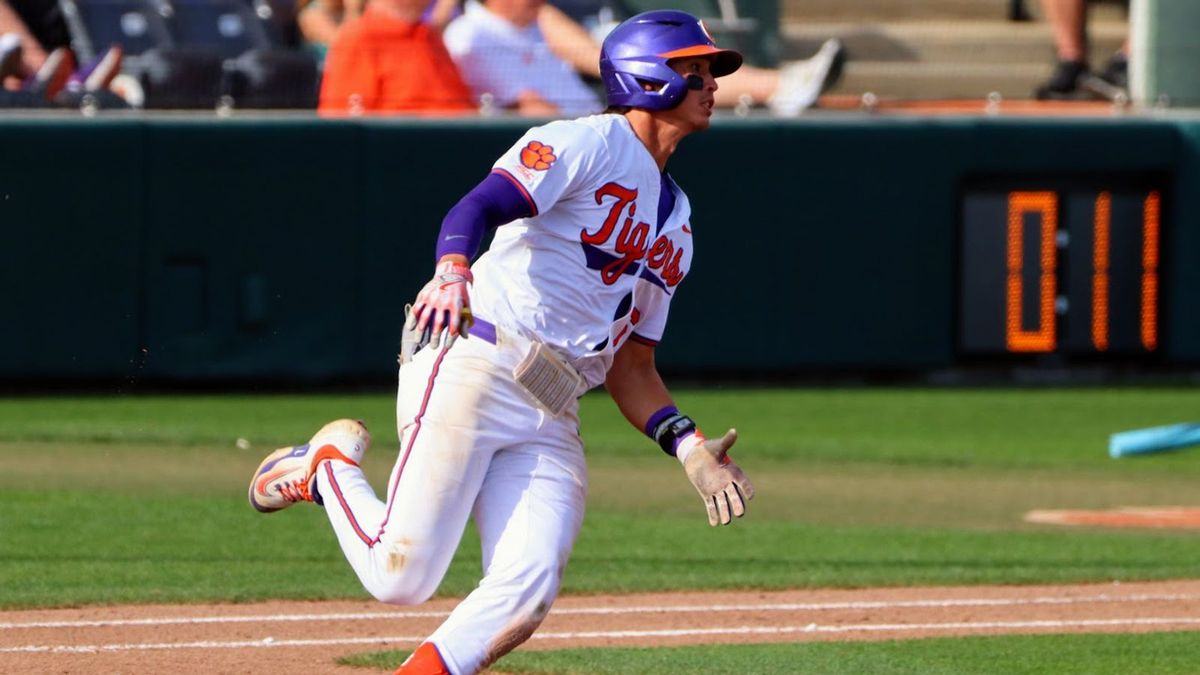 Clemson Tigers at Coastal Carolina Chanticleers Baseball