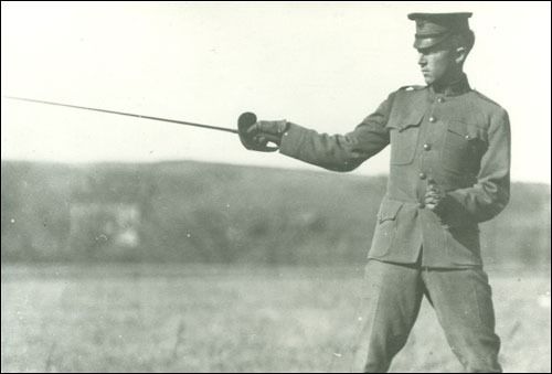 Brown Bag Lunch Program - En Garde!: Rock Island Arsenal Sword and Fencing Equipment