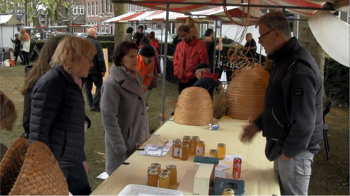 84e Bijen- en Honingmarkt op het Beverwijcksplein