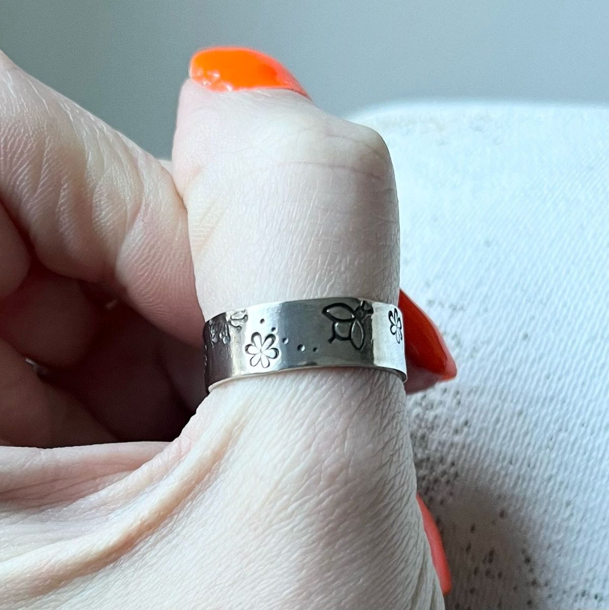 SILVER CHUNKY BAND RING WORKSHOP