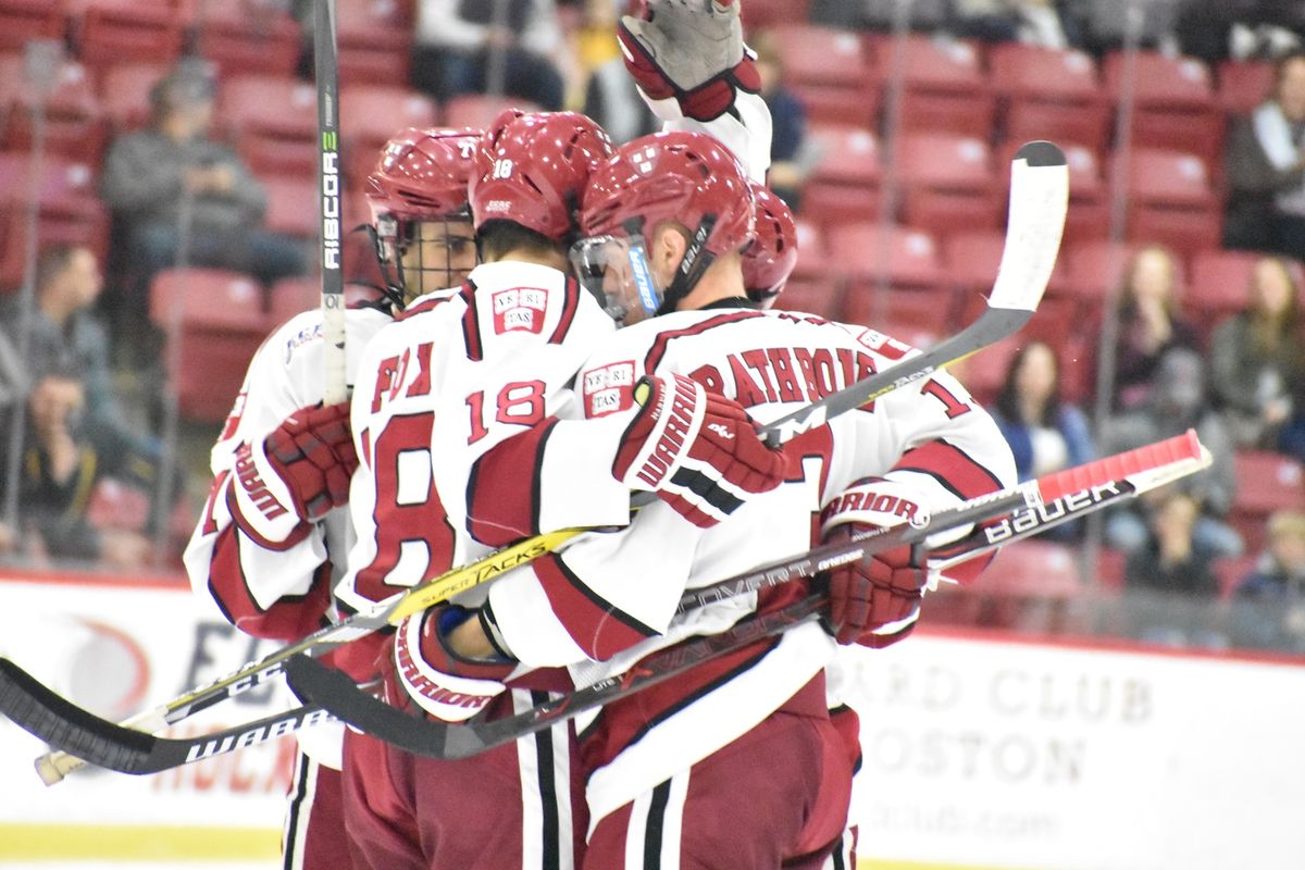 Harvard Crimson at UMass Minutemen Mens Hockey