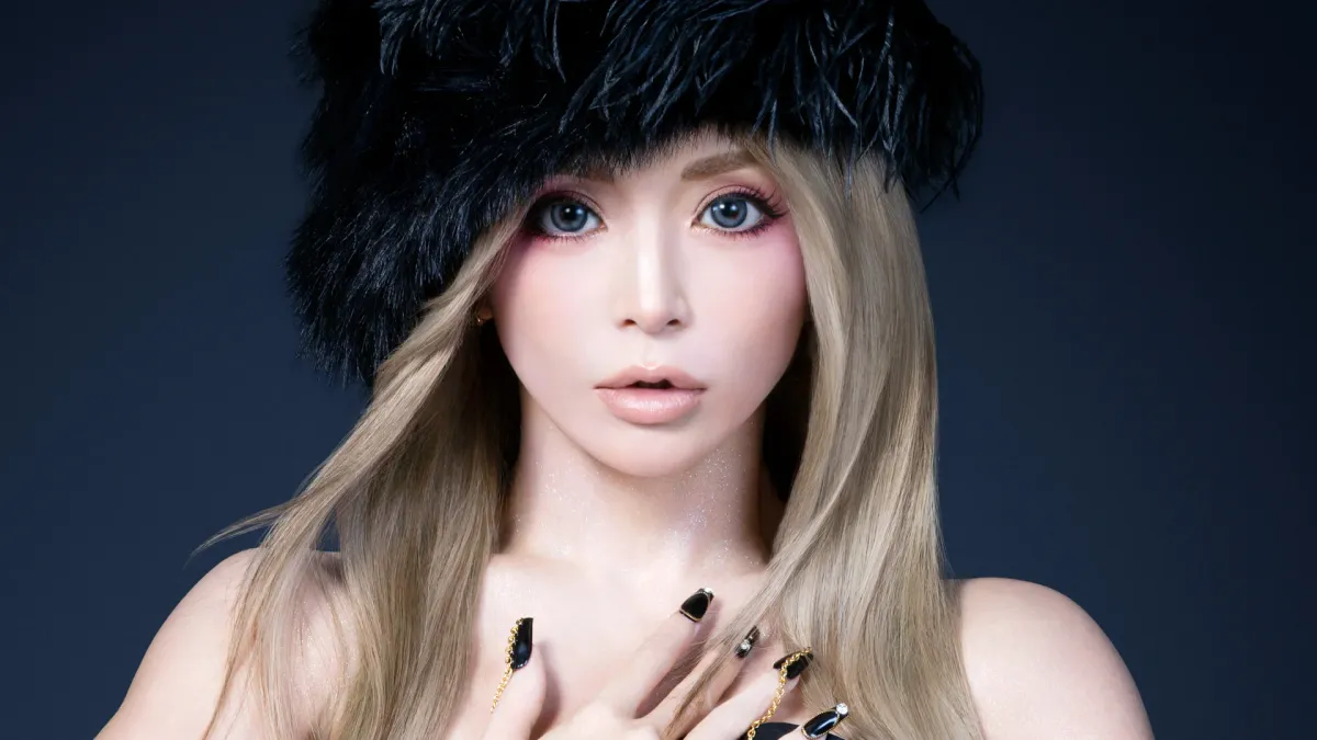Ayumi Hamasaki in \u6e0b\u8c37\u533a