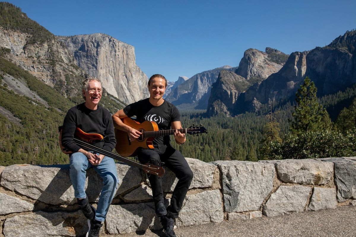 Une soir\u00e9e de guitare Fingerstyle avec Calum Graham et Michael Manring