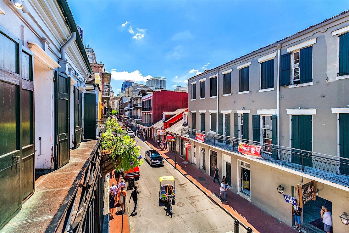 Old Absinthe House Balcony Experience Lundi Gras 2025, 240 Bourbon St