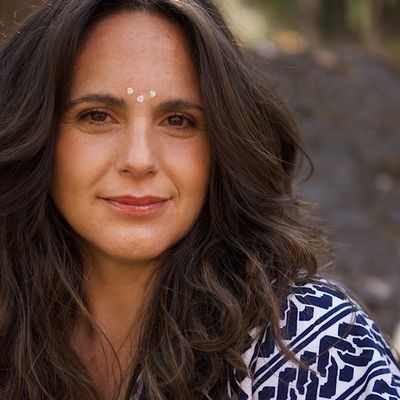 Luz Mar\u00eda Ampuero