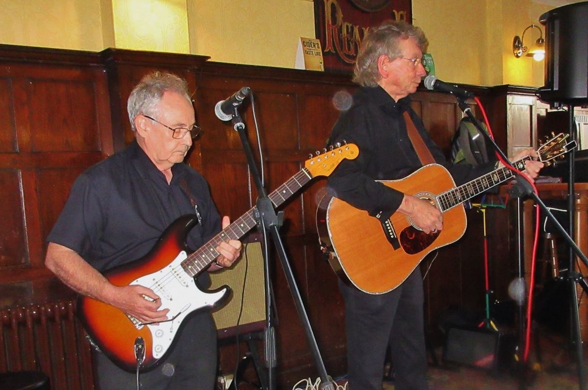 HOLLY'S BUDDIES TRIO + open mic to start@OrpingtonLiberalClub