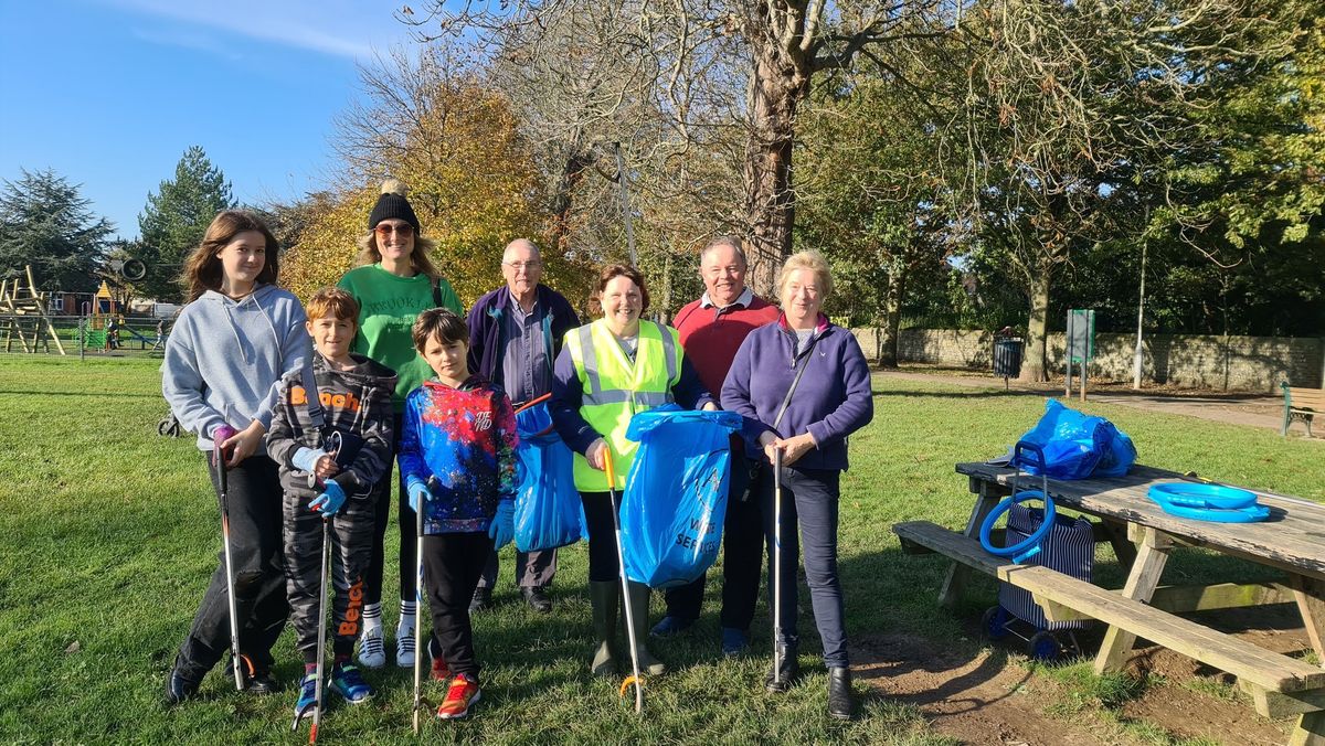 Litter Pick in Tarring Park