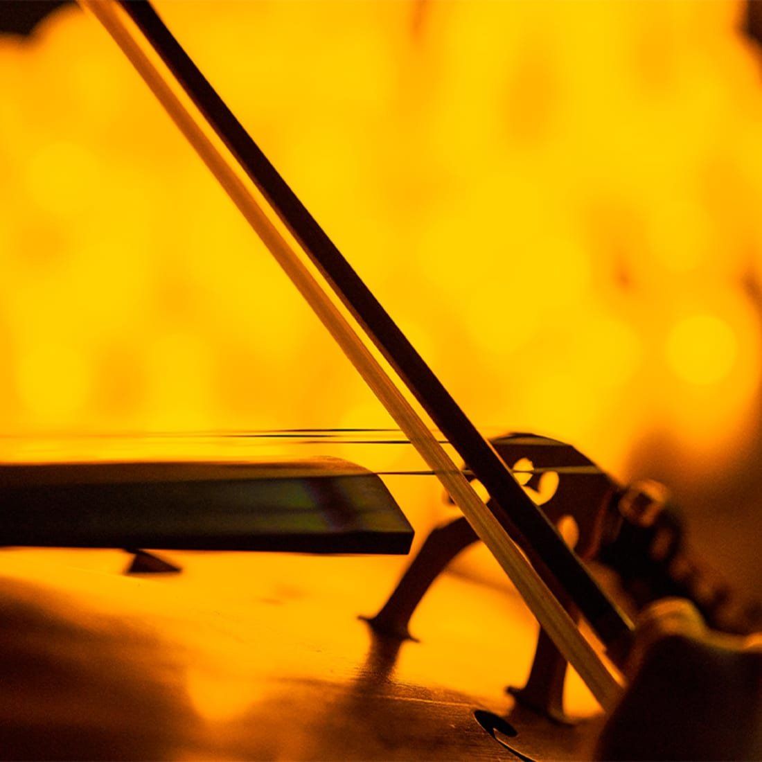 Candlelight: 90s Hip Hop on Strings