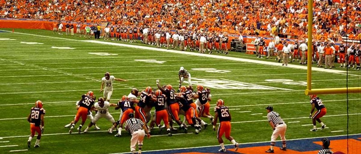 UConn Huskies at Syracuse Orange Football at JMA Wireless Dome