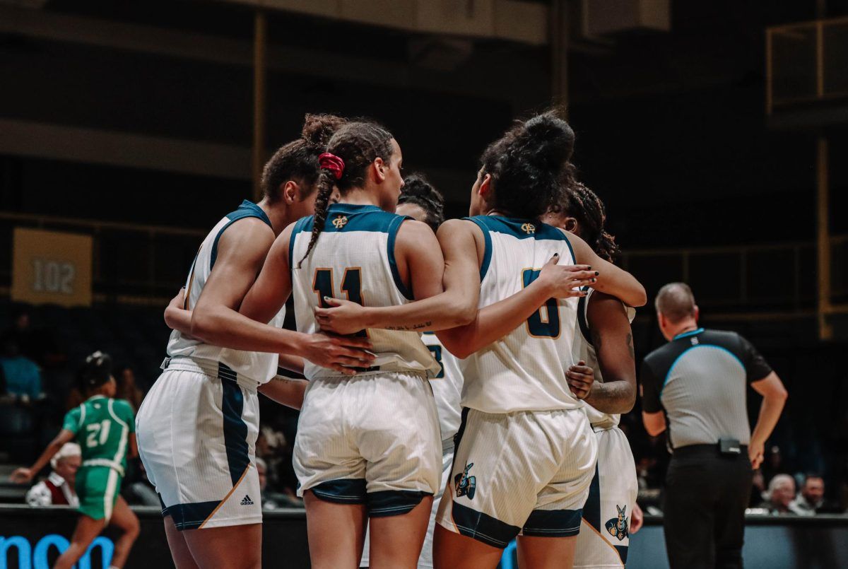 Denver Pioneers Women's Basketball vs. Kansas City Roos