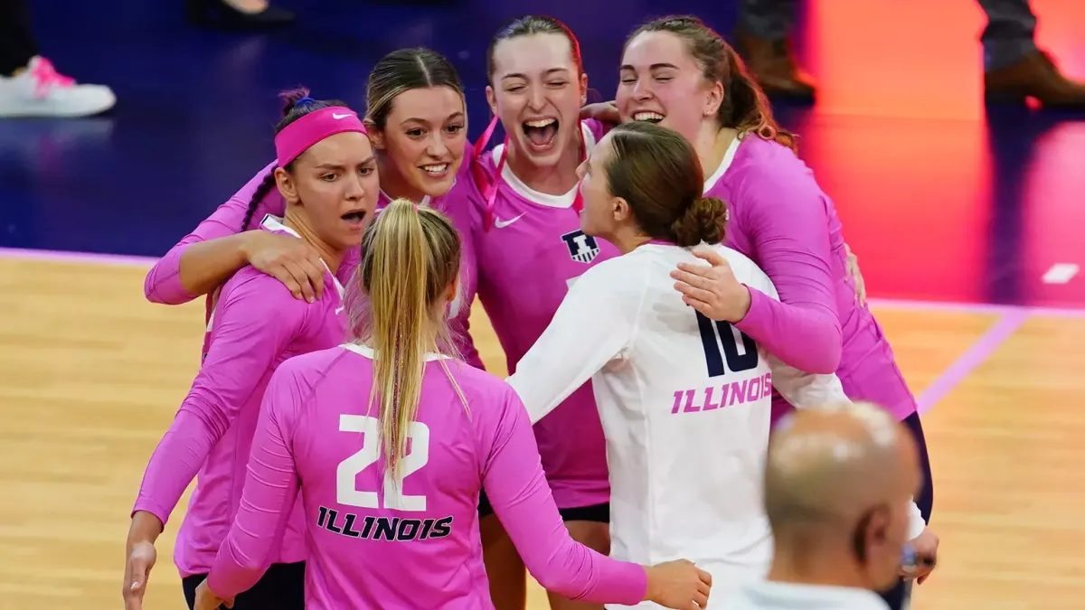 Washington Huskies at Illinois Fighting Illini Womens Volleyball