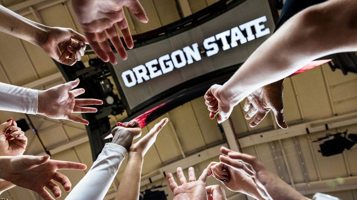 Parking Santa Clara Broncos at Oregon State Beavers Womens Basketball
