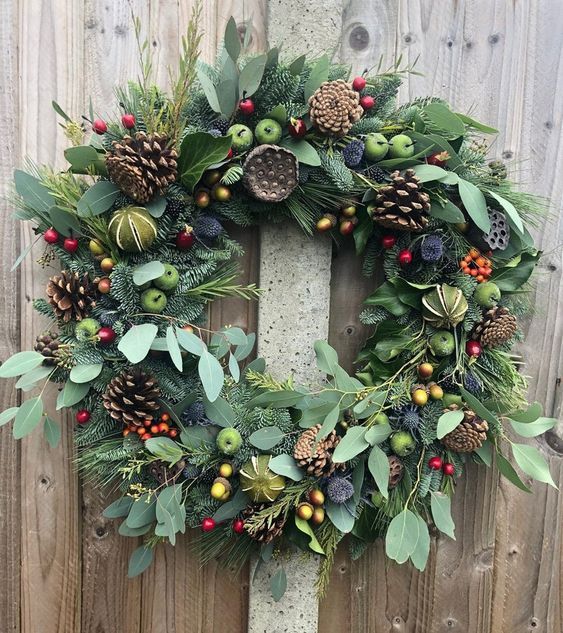 Traditional Christmas Wreath making with Floral Fleurtations