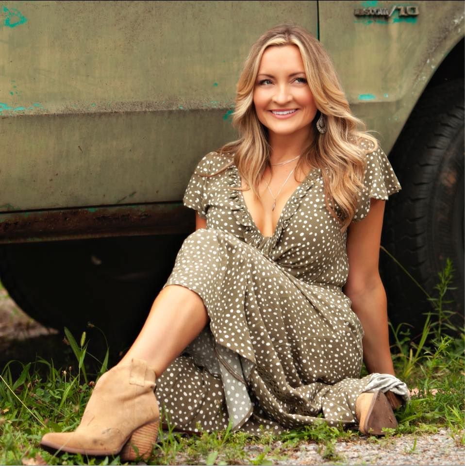 Melissa Quinn Fox