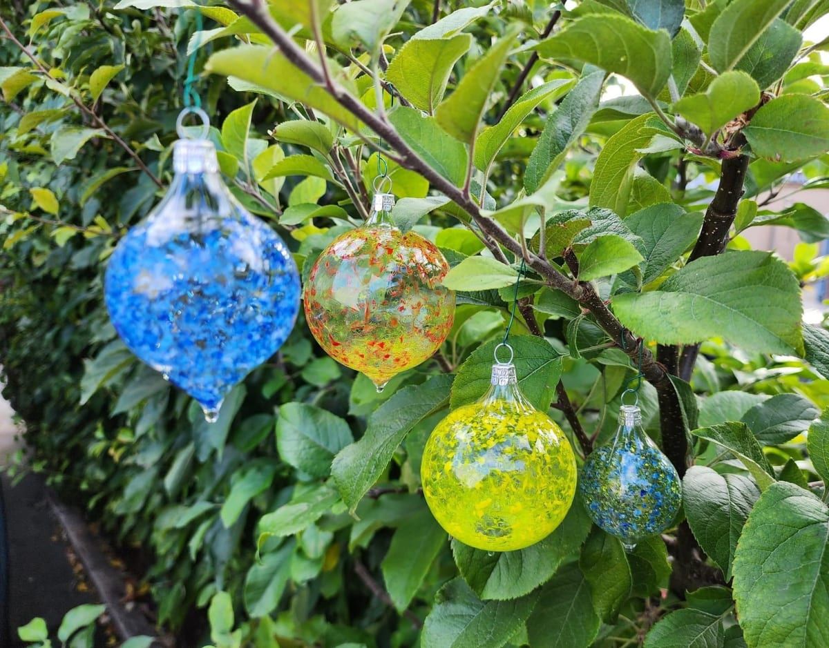 Glass Blown Christmas Ornaments Workshop!