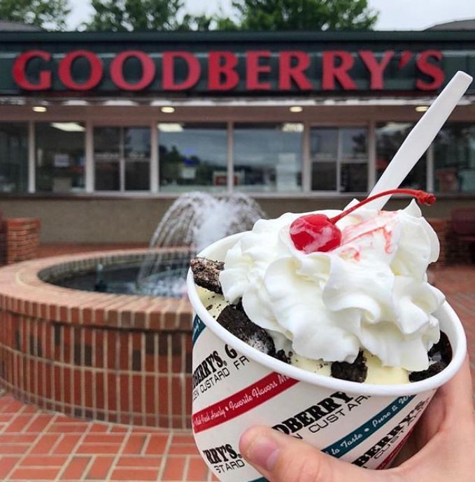 Pint (Frozen Custard that is!) Night at Goodberry's