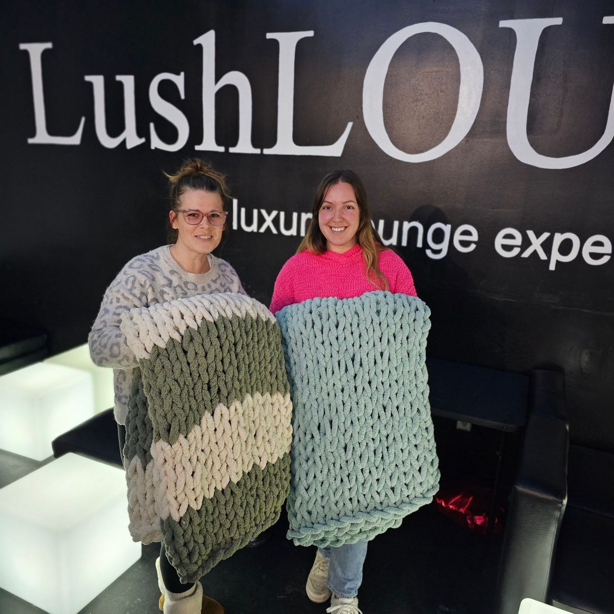 13 SPOTS LEFT!May 15th - LushLOUNGE Chunky Knit Blanket Workshop 