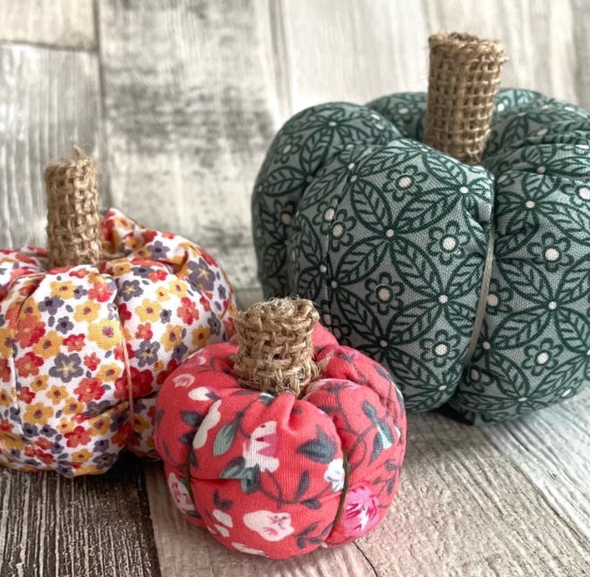 Fabric pumpkins workshop