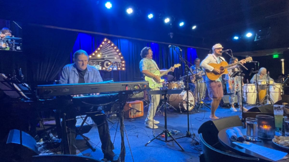 Captain Mike and the Shipwrecked: Tribute To Jimmy Buffett at Elevation 27