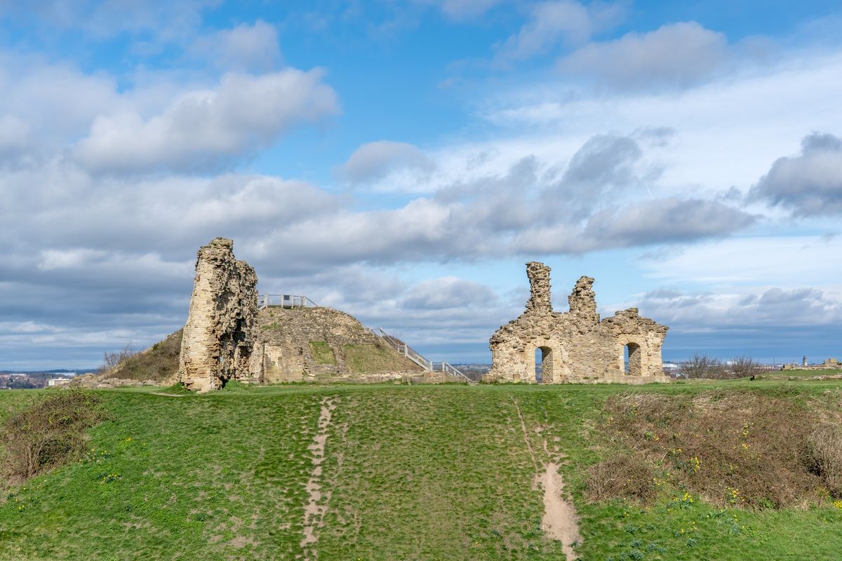 Volunteer Tour: Sandal Castle - 500 Years of History