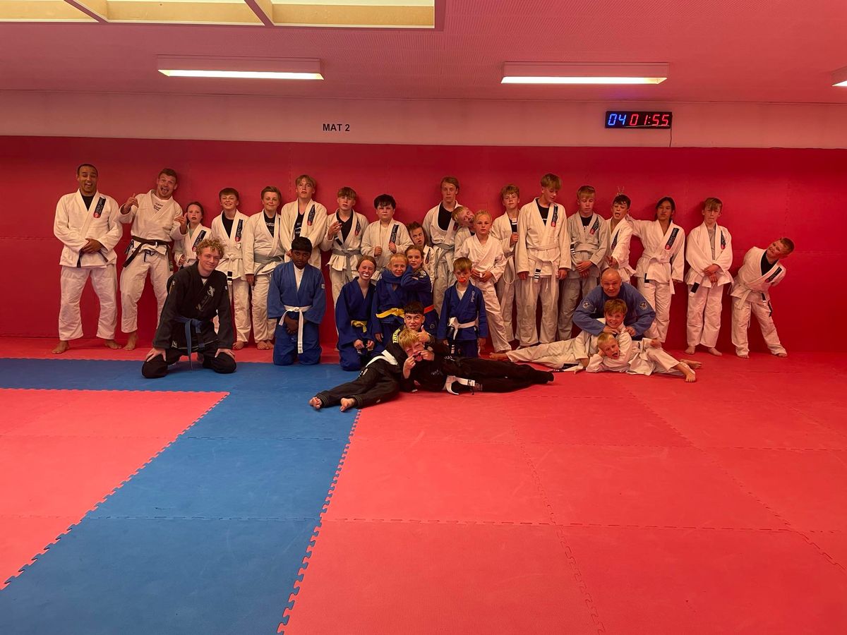 BJJ Kids og Teens graduering Dec 2024