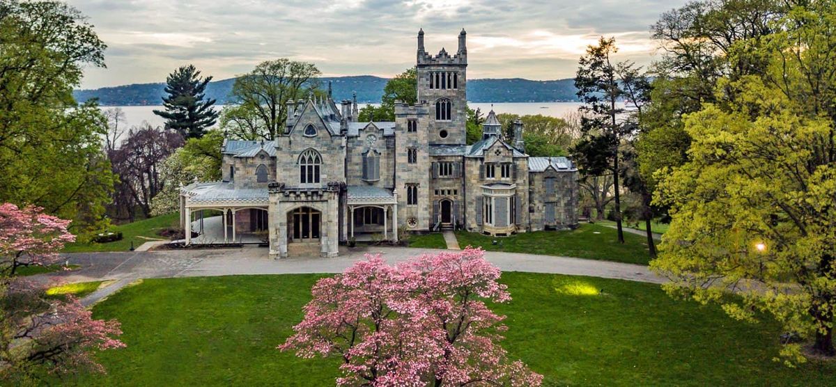 Lyndhurst