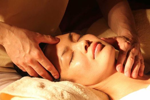 Taller de masaje facial japon\u00e9s