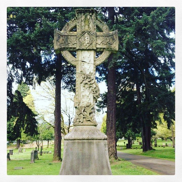 Guided Tour: Women from Lone Fir Cemetery\u2019s  First 100 Years