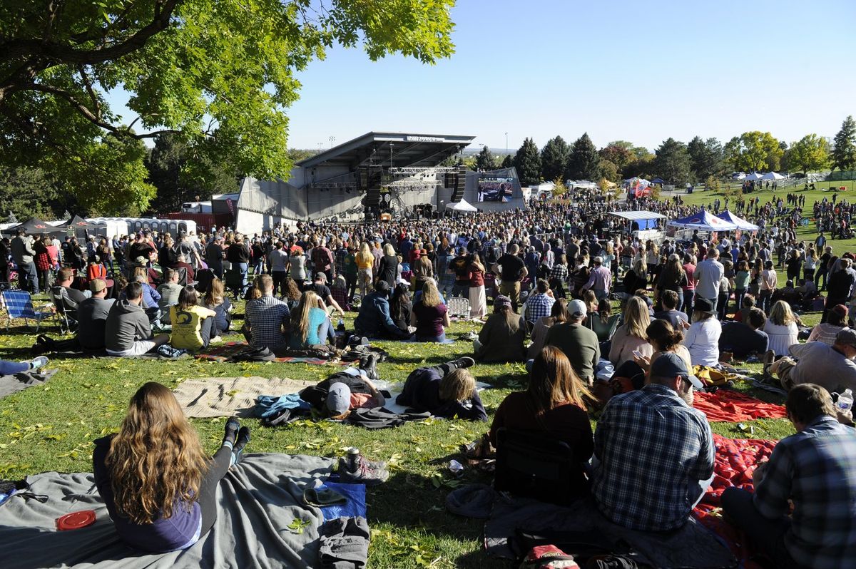 Parking Aterciopelados (21+)