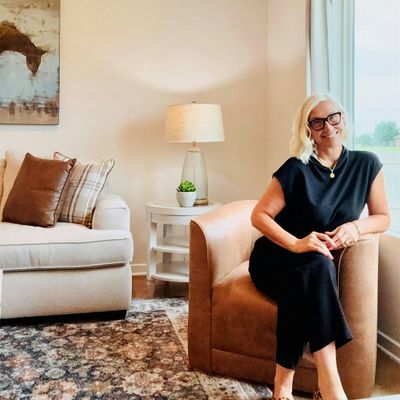 Peggy Ulmer DR Horton New Home Sales Consultant