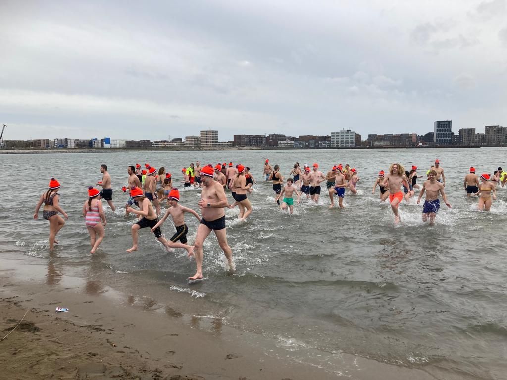 nieuwjaarsduik IJburg 