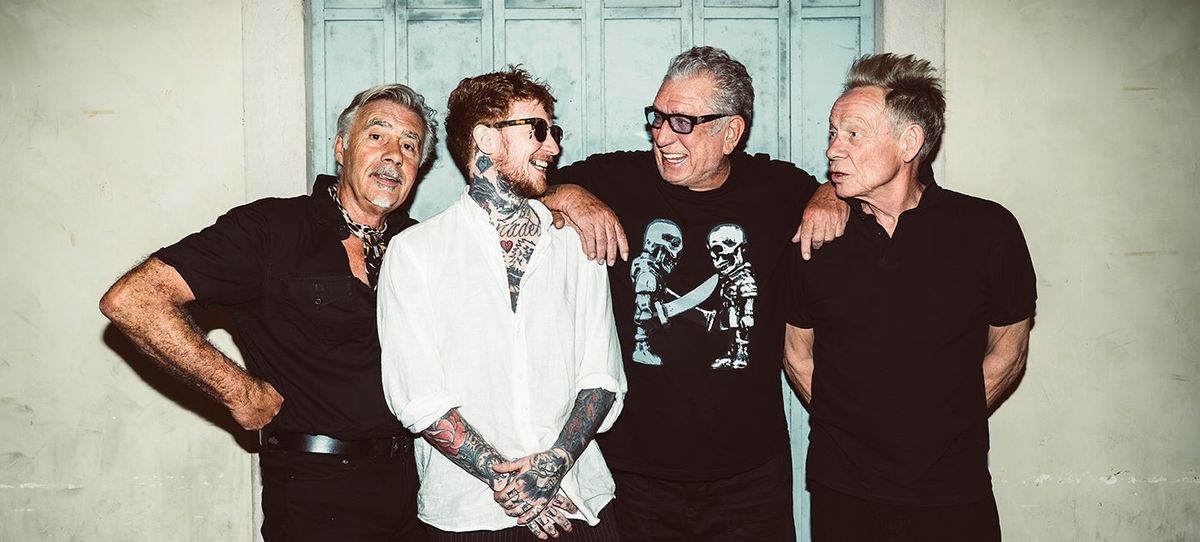 Parking Sex Pistols (Steve Jones, Paul Cook, Glen Matlock) featuring Frank Carter