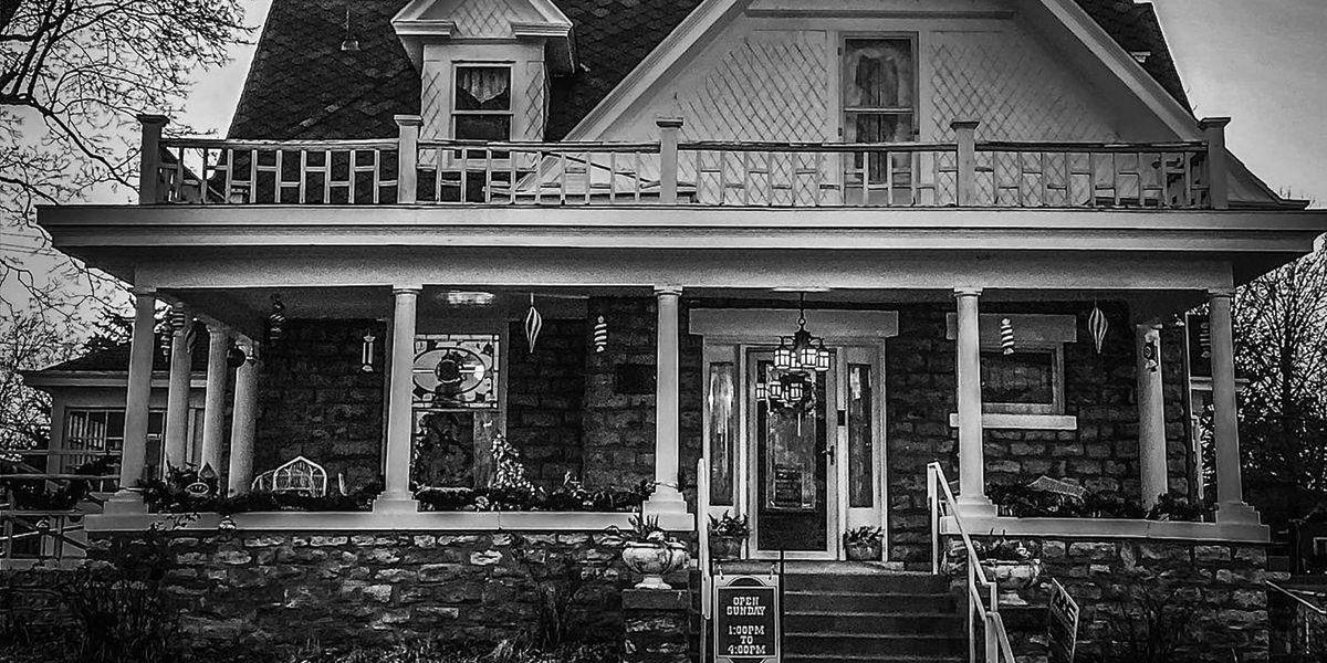 Ghosts of Christmas Past Tours at the Dillingham-Lewis House Museum