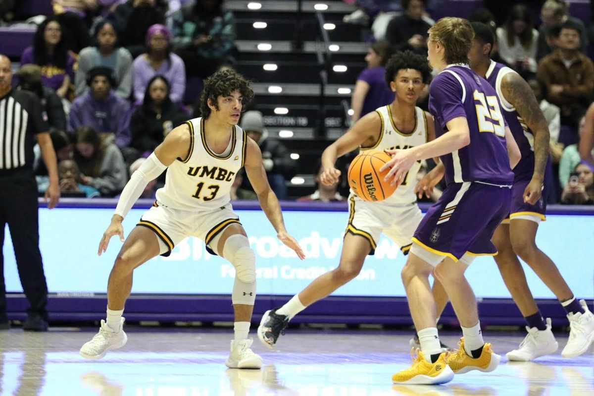 Parking UMBC Retrievers at UMass Lowell River Hawks Mens Basketball