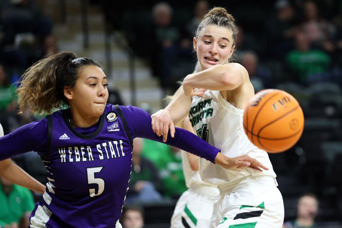 Weber State Wildcats at North Dakota Fighting Hawks Womens Basketball