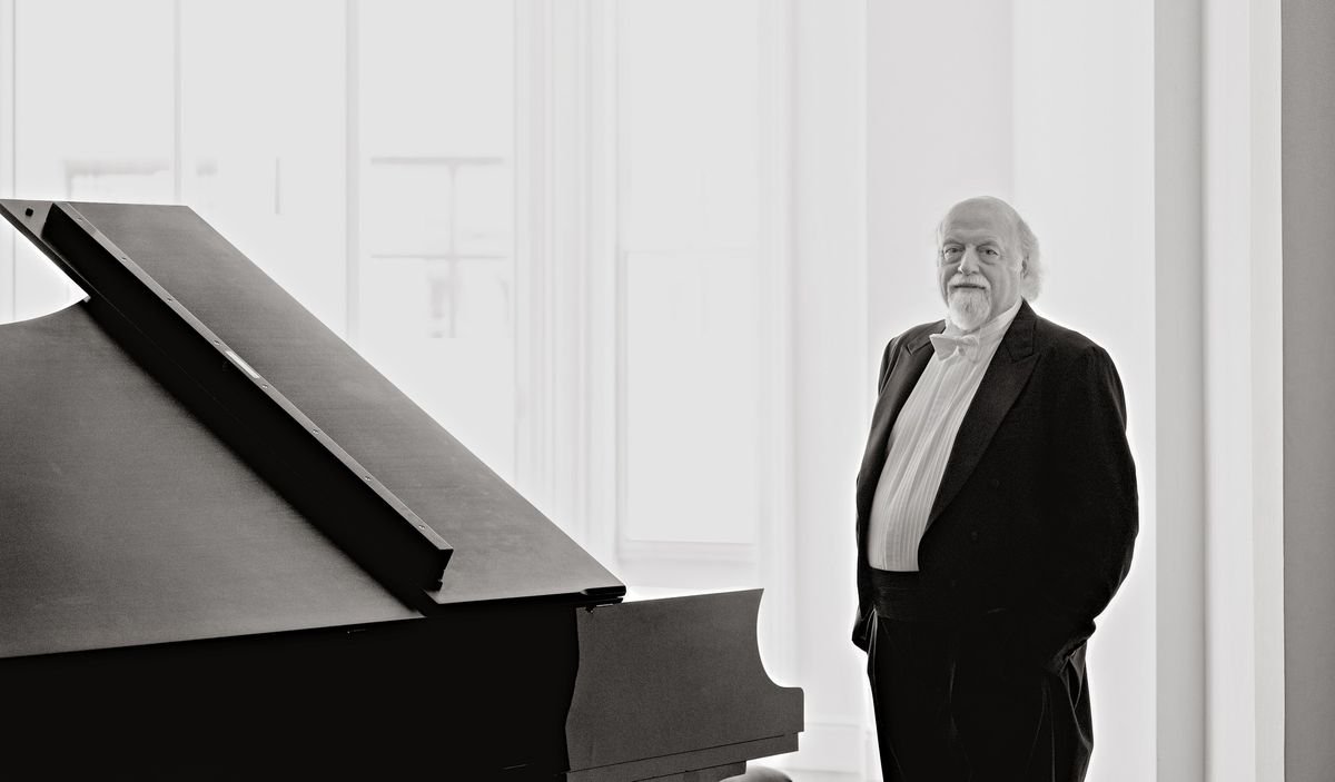 Peter Donohoe, Piano | Absolute Classics Festival