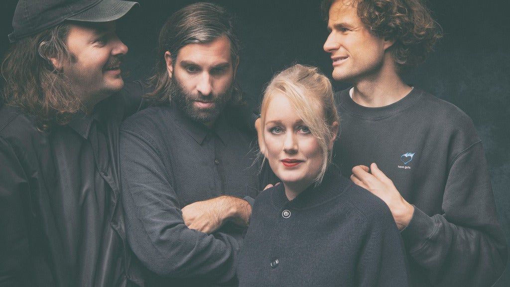 Shout Out Louds - Performing Howl Howl Gaff Gaff