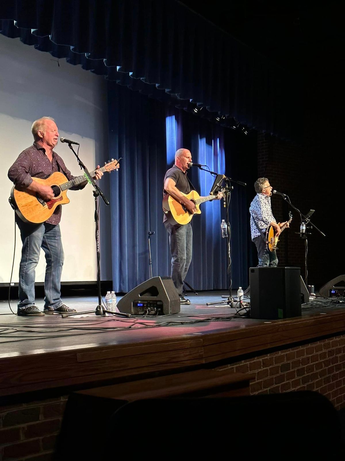Crowded Minds Trio hits Fredericksburg!